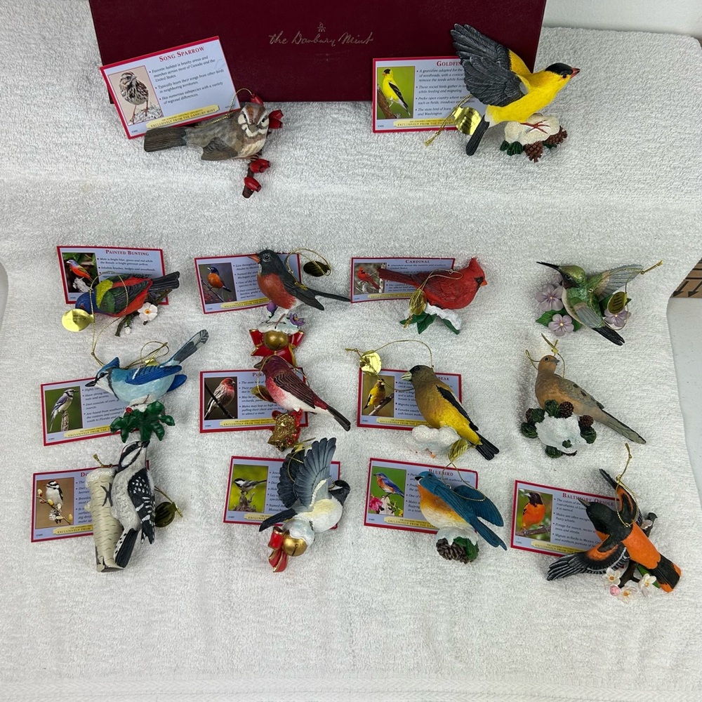 Set of 14 - Danbury Mint - Songbird Christmas Ornaments